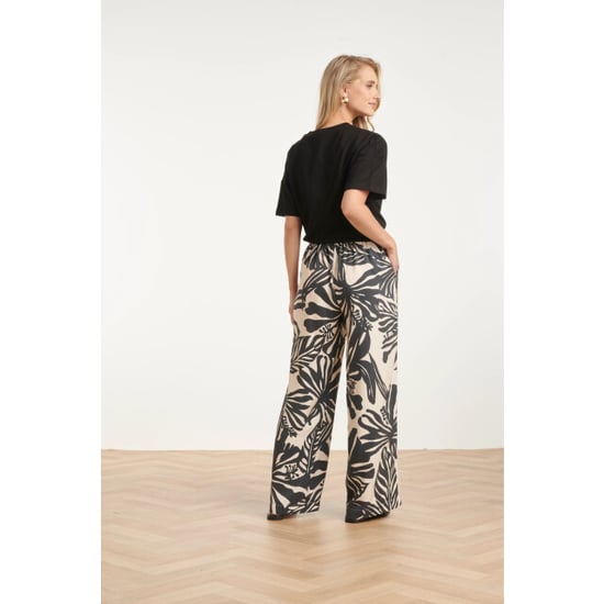 Smashed Lemon Wide leg pantalon met tropische blad print in zwart en ecru | - Image 5