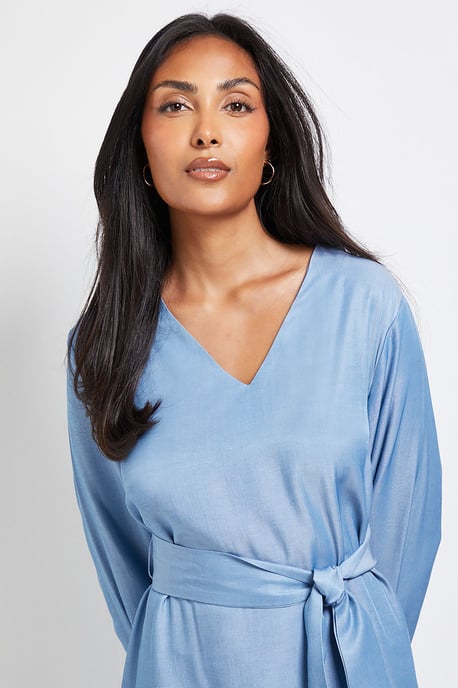 Petite Denim Look Tie Waist Midi Dress - Image 4