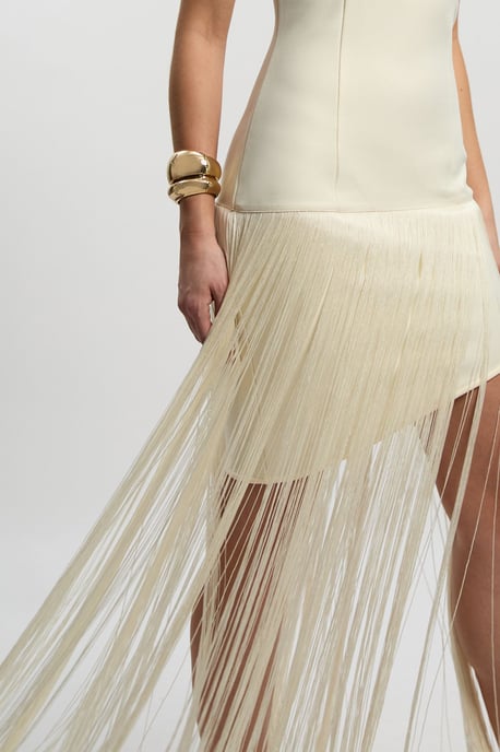 Figure Form Bandage Tassel Hem Knitted Dress - Image 3