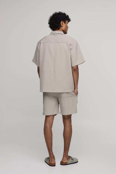 Oversized Short Sleeve Irregular Pleat Shorts Set - Image 3