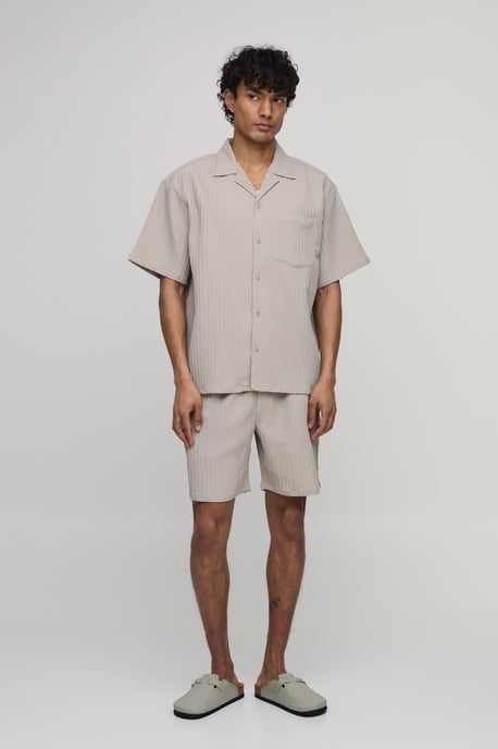 Oversized Short Sleeve Irregular Pleat Shorts Set - Image 4
