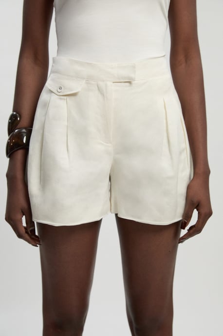 Viscose Linen Woven Pocket Detail Short - Image 2