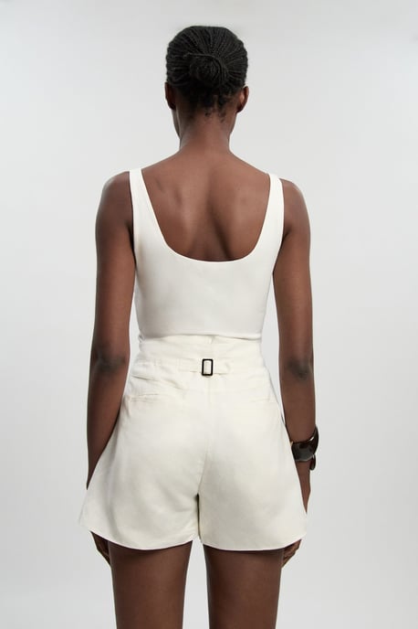 Viscose Linen Woven Pocket Detail Short - Image 4