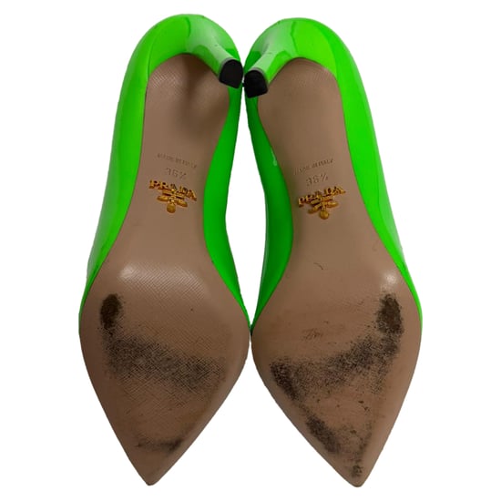 Prada pumps met spitse neus in groen lakleer - Image 6