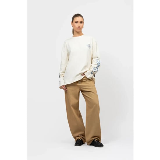 Equalité Fontain oversized longsleeve tee off - Image 4