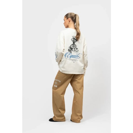 Equalité Fontain oversized longsleeve tee off - Image 5