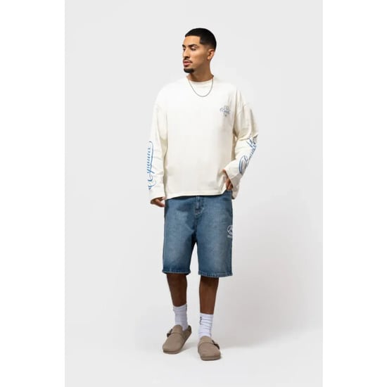 Equalité Fontain oversized longsleeve tee off - Image 6