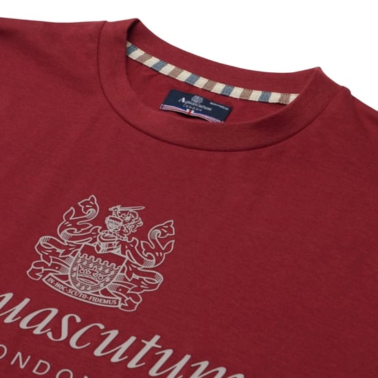 Aquascutum Active Beach Basic T-shirt Met Groot Logo In Bordeauxrood - Image 2