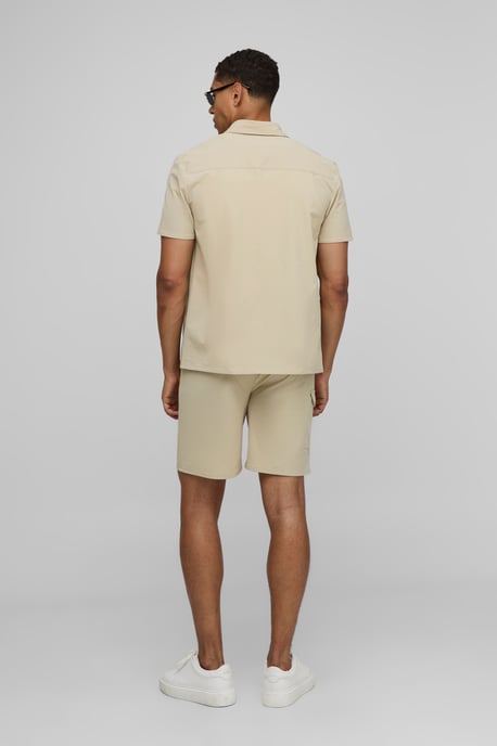 Regular Fit Technical Stretch Shirt & Comfort Short Set - Image 2