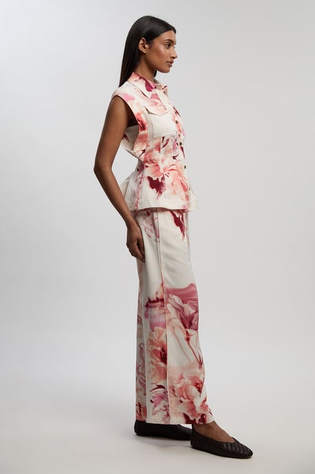 Premium Viscose Linen Floral Top Stitch Woven Blouse With Waist Seam Detail - Image 2