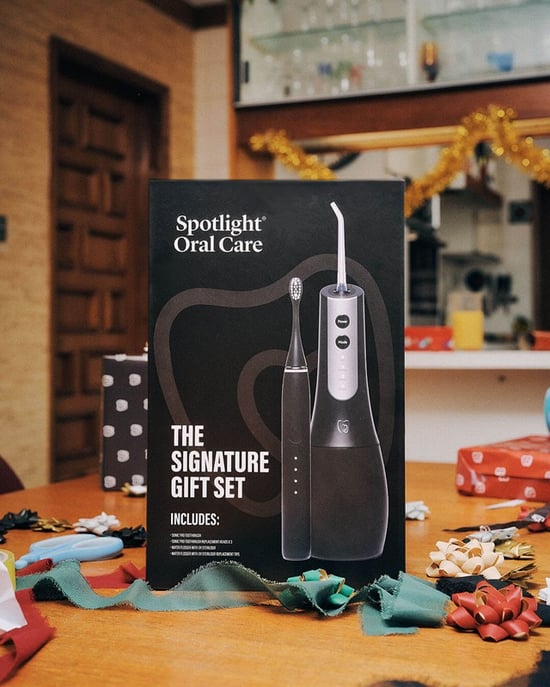 Spotlight Oral Care Signature Gift Set - Sonic Pro & Uv Water Flosser - Black - Image 5
