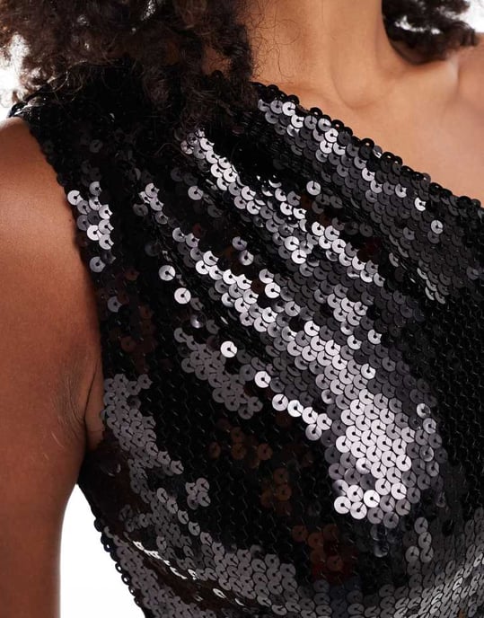 ASOS DESIGN genomskinlig paljett one shoulder midi klänning i svart - Image 4