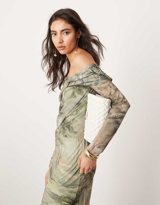 ASOS EDITION jersey nät off-shoulder midiklänning med lagerdetalj i landskapstryck - Image 3