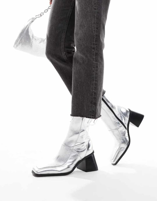 ASOS DESIGN Ria mid-häls läderstövlar i silver - Image 1