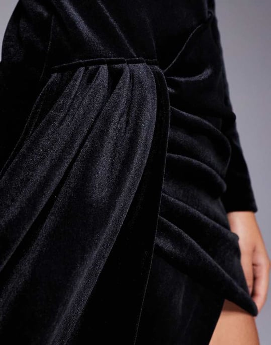 ASOS LUXE sammet stråla detalj draperad mini klänning i svart - Image 3