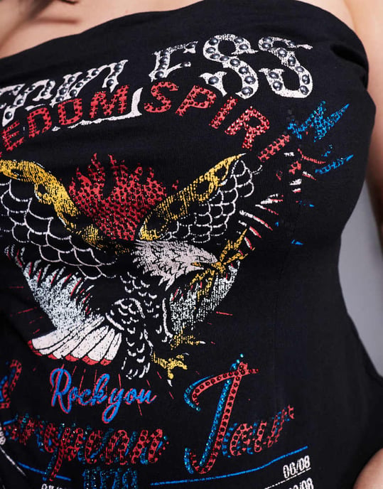 ASOS DESIGN Curve dubbelskiktad korsettmidja t-shirt med rockgrafik i svart - Image 4
