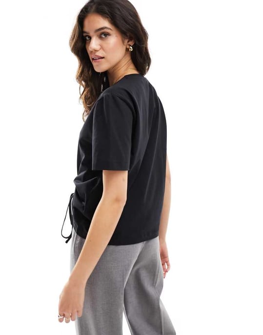 French Connection Rallie rynkad bomull t-shirt i svart - Image 2