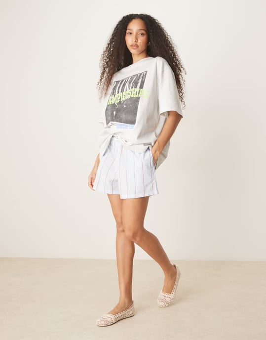 ASOS DESIGN oversized t-shirt med grafik från tennis mästerskap i isgrå - Image 2