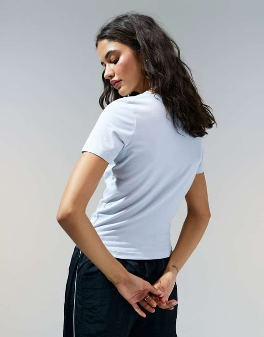 ASOS DESIGN figursydd kort t-shirt i tvättad grå - Image 4