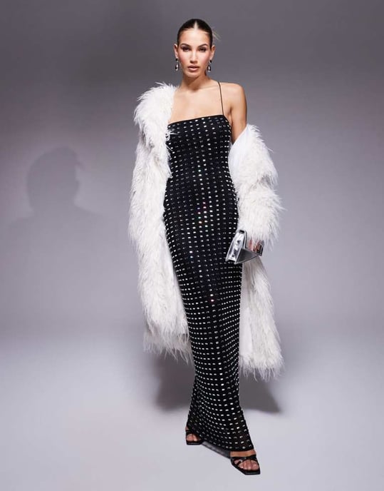 ASOS DESIGN lång klänning med fyrkantig halsringning och halterneck med fyrkantiga hotfix-dekorationer i svart - Image 2