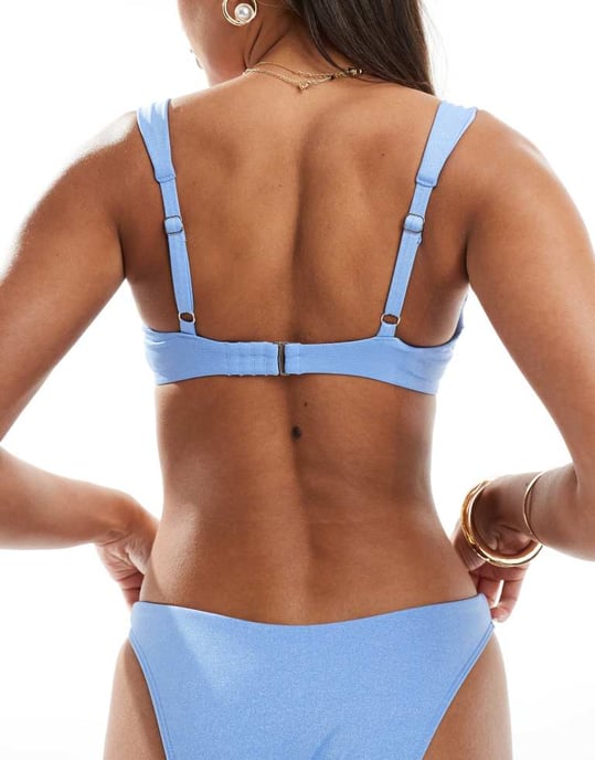 Abercrombie & Fitch Curve Love breda band bikiniöverdel med skrynklig undertrådskopp i skimrande blå - Image 4