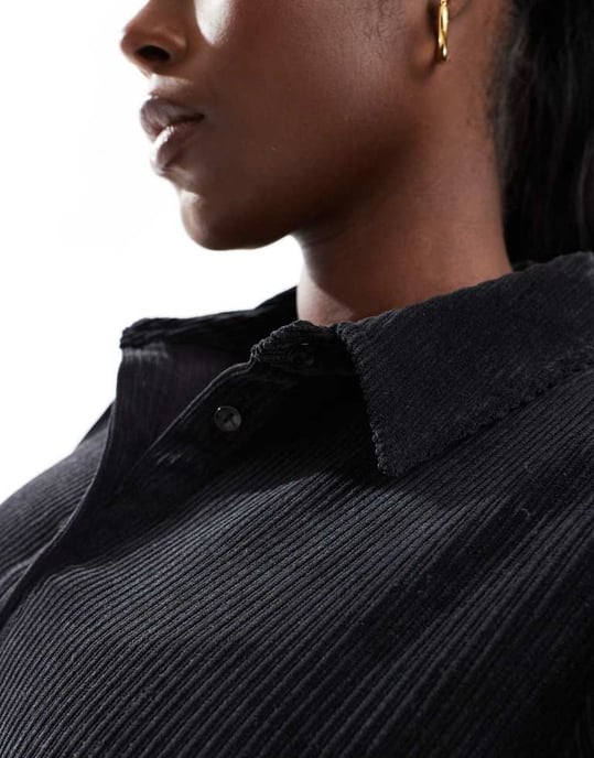 ASOS DESIGN Curve kord smock mini klänning med peplum nederkant i svart - Image 4