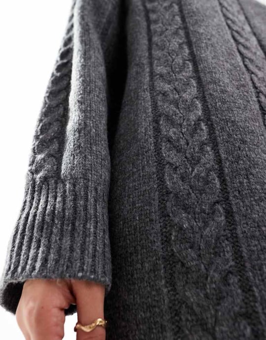 ASOS DESIGN kabelstickad miniklänning med rundad hals i kolgrå - Image 4