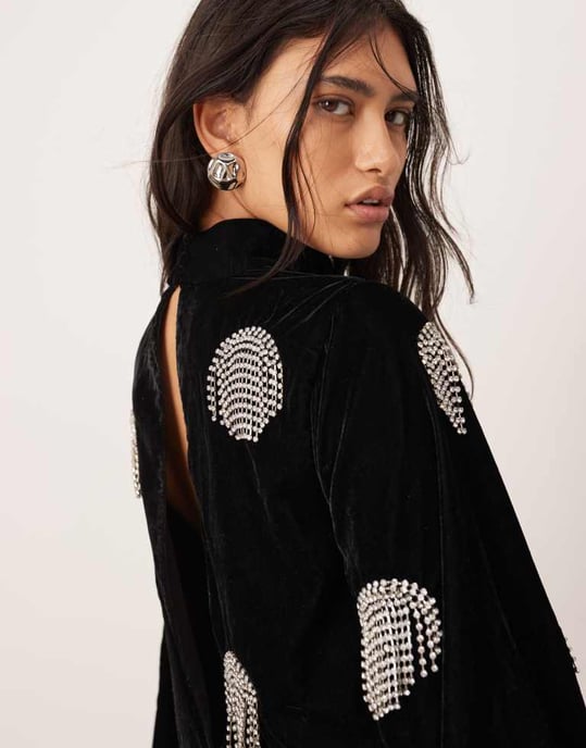 ASOS EDITION utsmyckad diamante frans högkrage sammet mini klänning i svart - Image 4