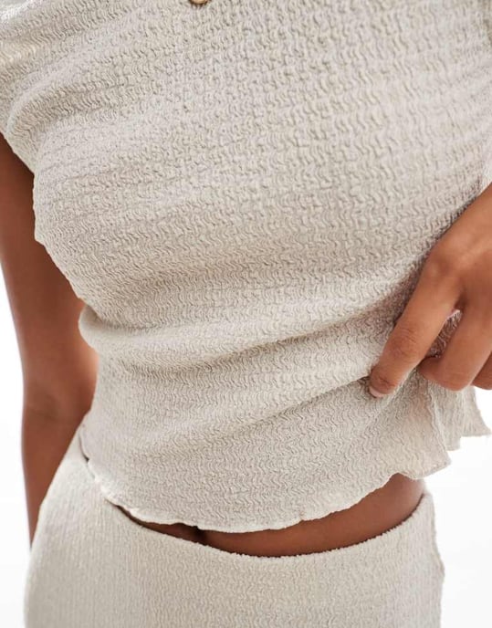 Vero Moda strukturerad ärmlös topp set i sten - Image 3