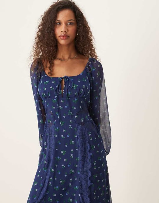 ASOS DESIGN långärmad midi-klänning med knytframsida och spetsinsatser i vacker ditsyblommig mönster - Image 4