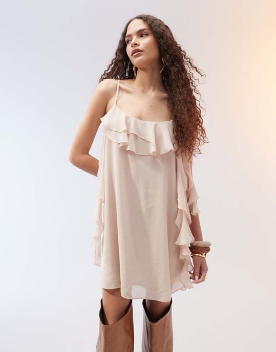 ASOS DESIGN volangig spetstopp chiffong mini klänning med öppen rygg i naturlig ljusrosa - Image 2