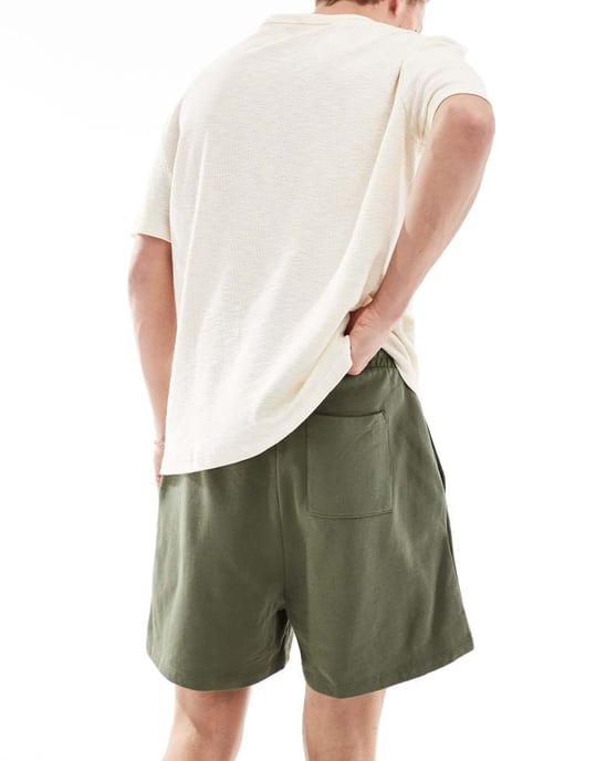 ASOS DESIGN oversized shorts i grön - Image 3