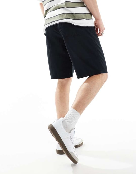 ASOS DESIGN chinoshorts i svart - Image 2