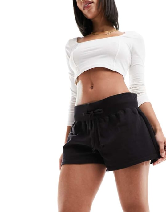 ASOS DESIGN mini shorts i svart - Image 1