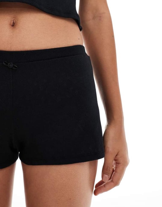 Dorina pointelle floaty short with rosebud detail in black - Image 4