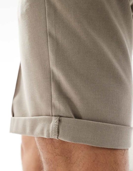 ASOS DESIGN smart raka shorts i stenbeige - Image 3