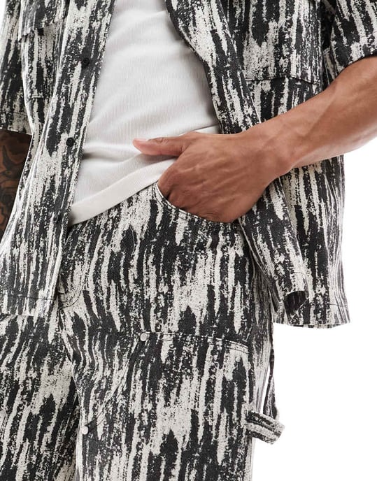 Sjätte juni co-ord abstrakt tryck shorts i multifärgad - Image 4