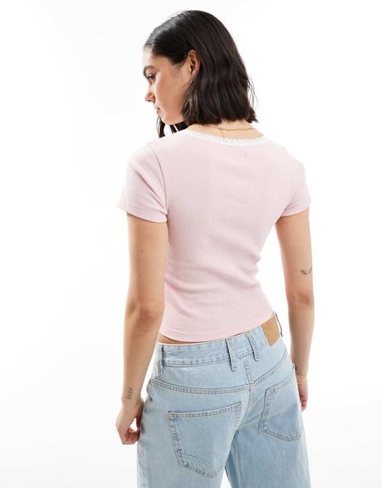 Miss Selfridge short sleeve notch front rib t-shirt in light pink - Image 4