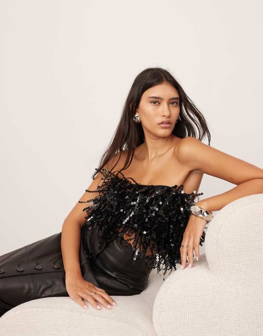ASOS EDITION paljettfrans bandeau-top i svart - Image 1
