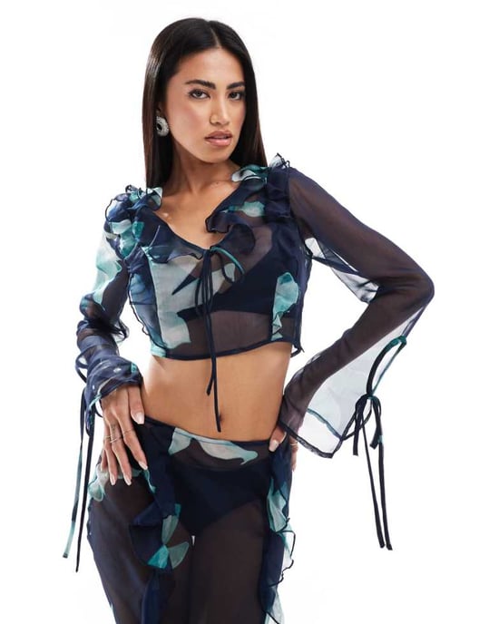 ASOS DESIGN chiffon cropped topp set i blå abstrakt blommönster - Image 1
