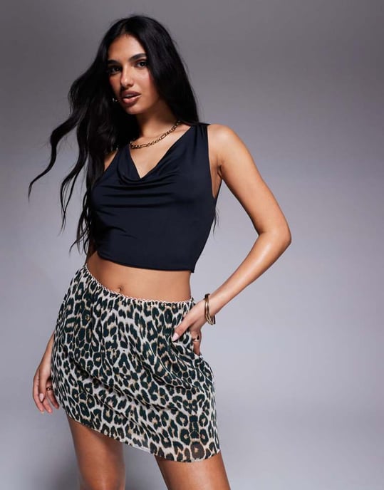 ASOS DESIGN cowl neck backless topp i svart - Image 1