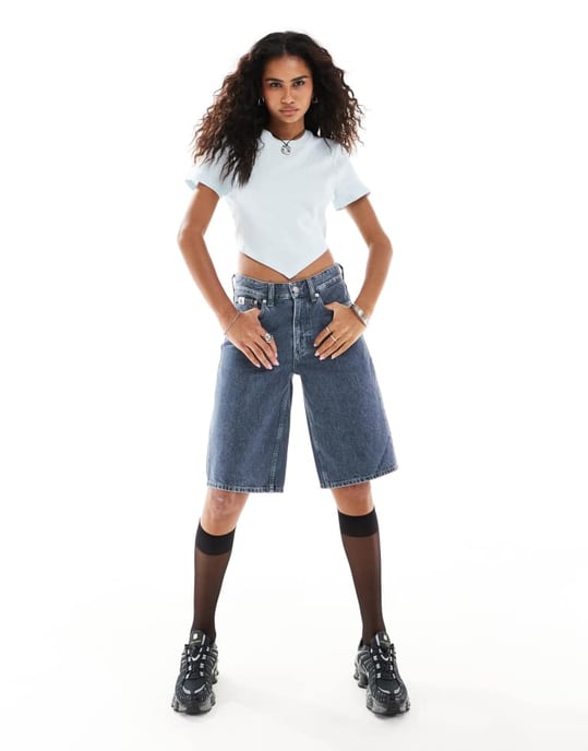 COLLUSION backless tie back crop top in blue - Image 3