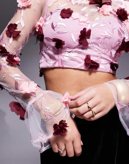 ASOS LUXE 3D blommig organza topp i rosa och röd - Image 2