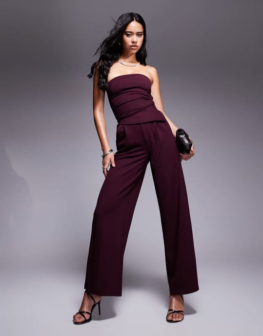 ASOS DESIGN koord strapless rynkad topp med sida i bordeaux - Image 4