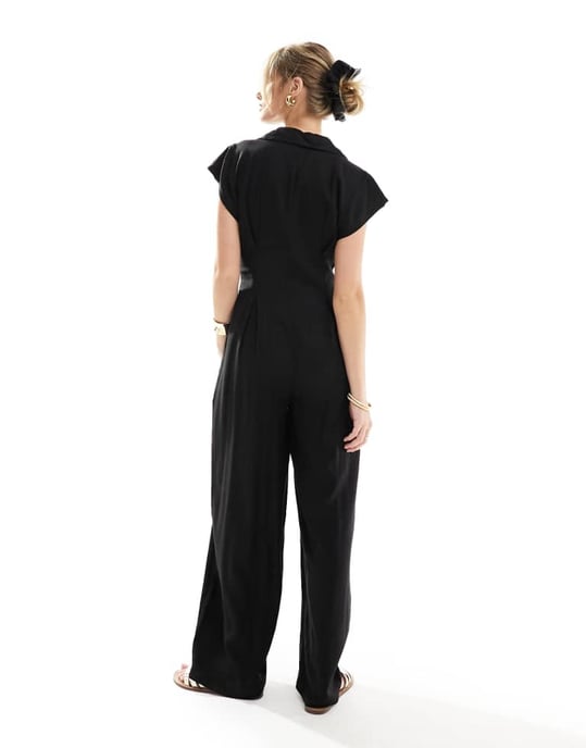 ASOS DESIGN skjortkragad linnesammetsdräkt med knäppning fram i svart - Image 3