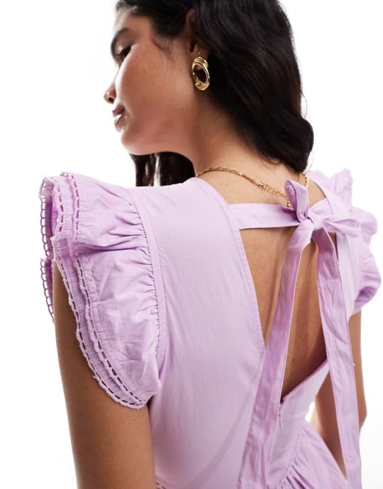 ASOS DESIGN playsuit med utskuren midja och volangärmar i lavendel - Image 3
