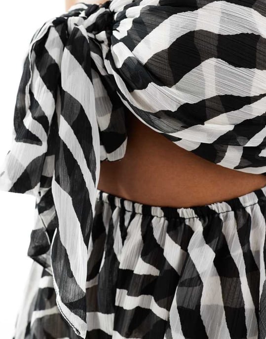 Miss Selfridge strand chiffon knyt framtill jumpsuit i zebramönster - Image 2
