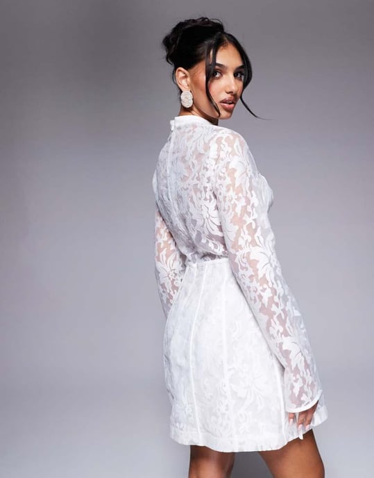 ASOS LUXE jacquard spets långärmad burklänning i vitt - Image 4
