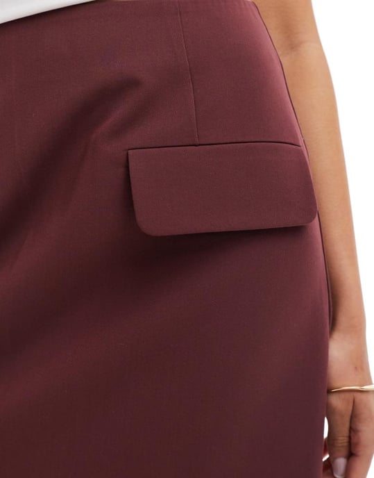 ASOS DESIGN skräddarsydd mini kjol med fickdetaljer i bordeaux - Image 4