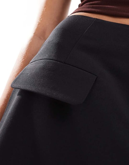 ASOS DESIGN skräddarsydd mini kjol med fickdetaljer i svart - Image 3